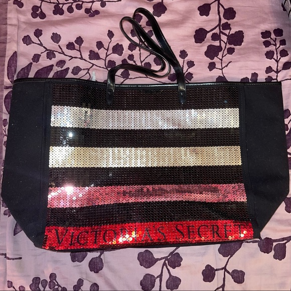 NEW Victoria’s Secret Large Tote - Picture 1 of 1